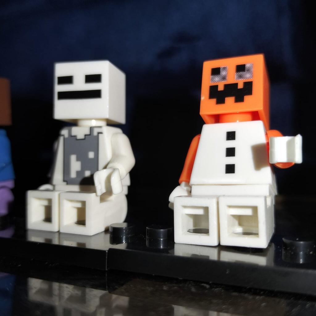 Minecraft action figure Lego set