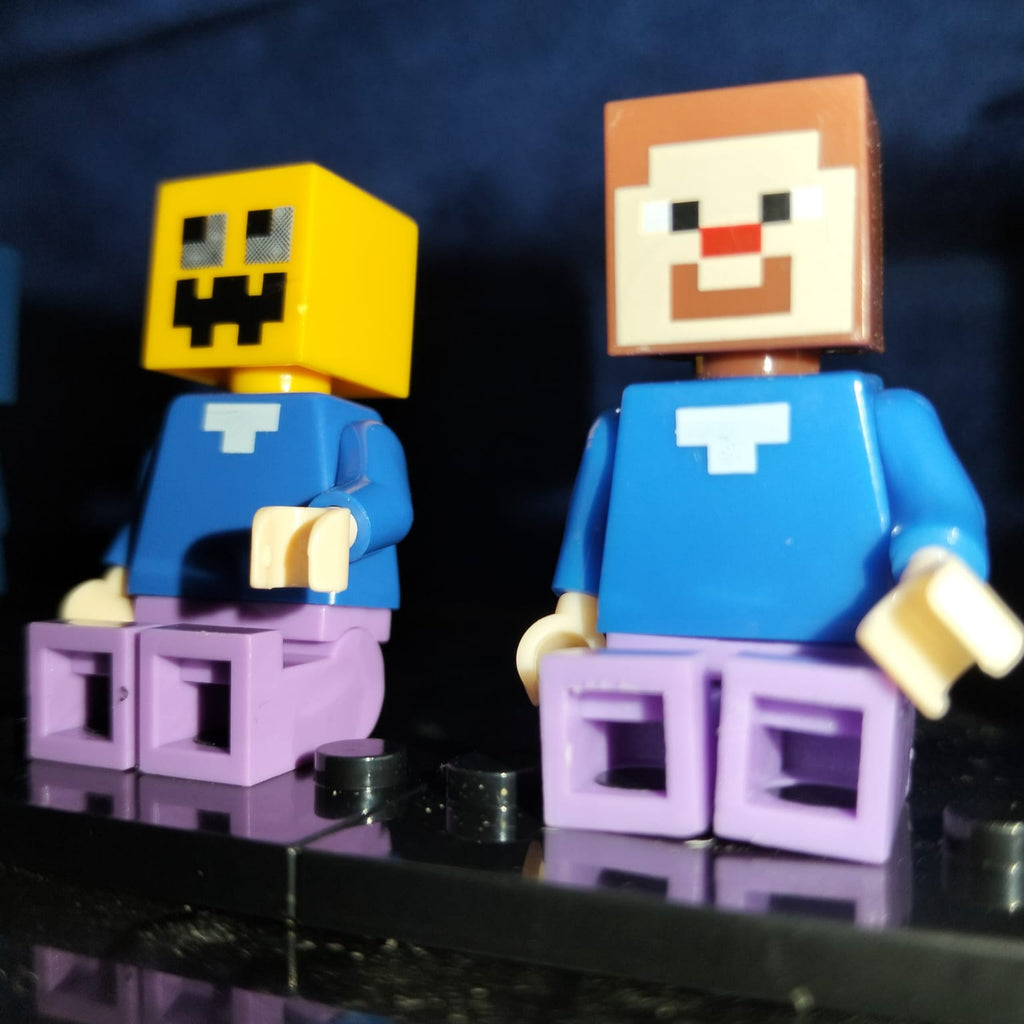 Minecraft action figure Lego set