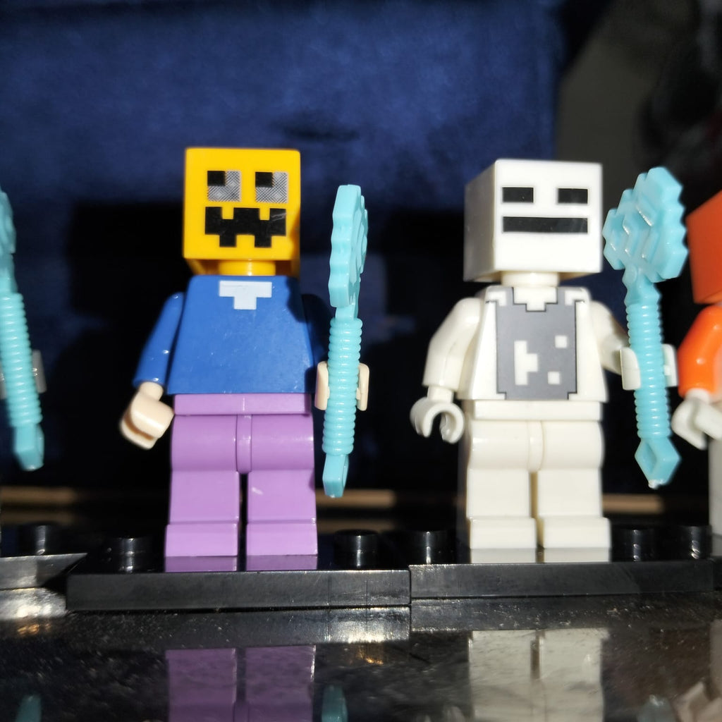 Minecraft action figure Lego set